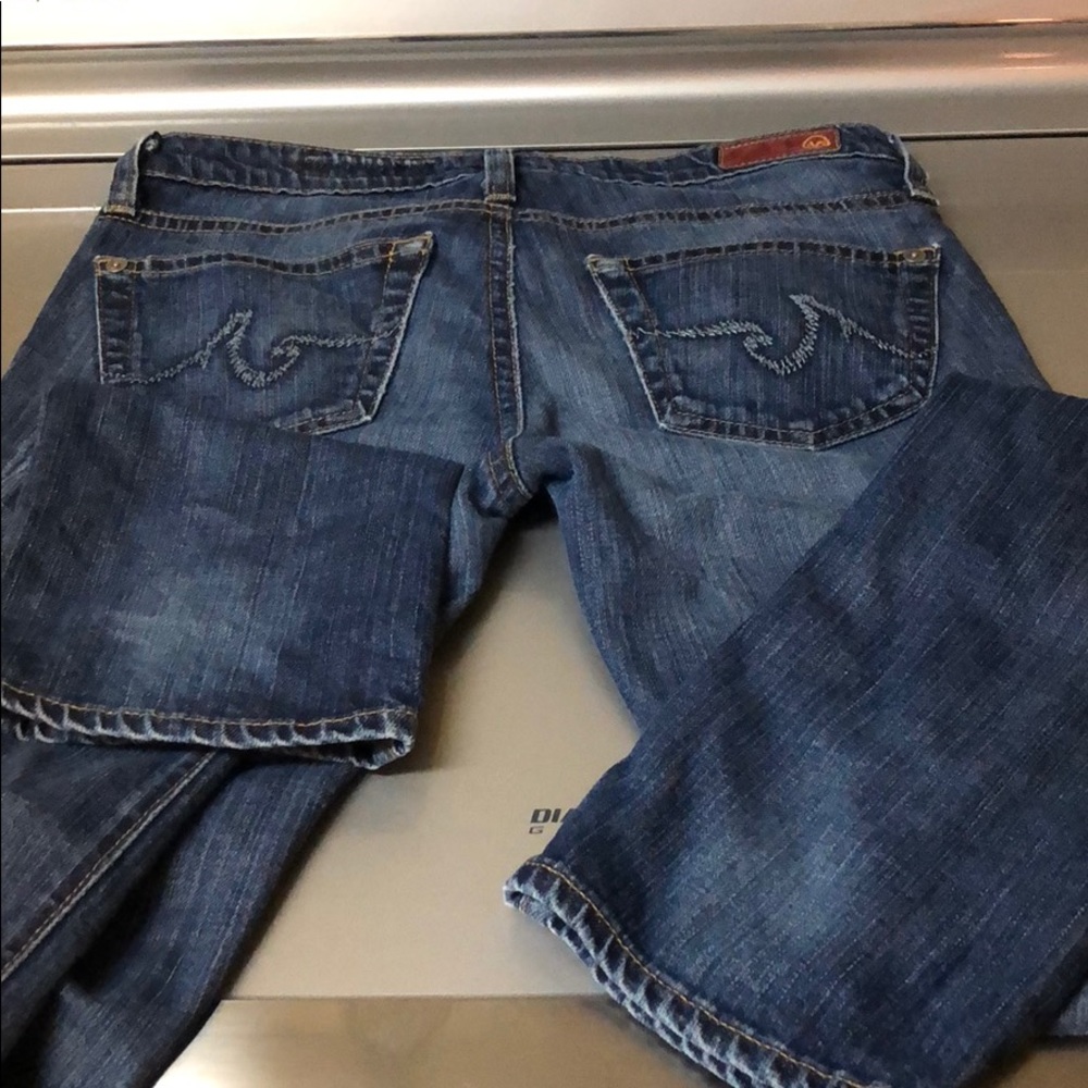 AG size 25r jeans in EUC